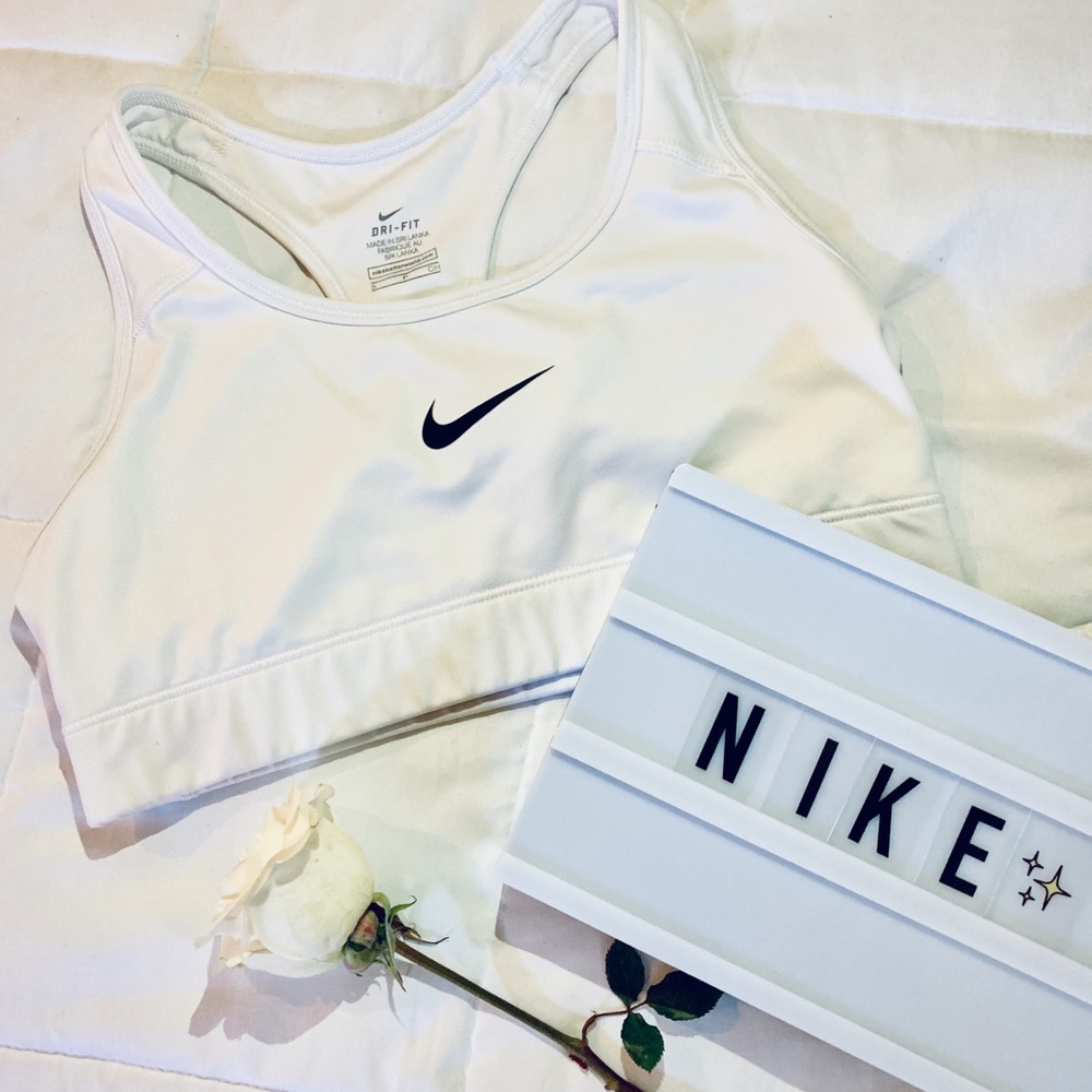 Nike Pro Medium Support Sports Bra • Small